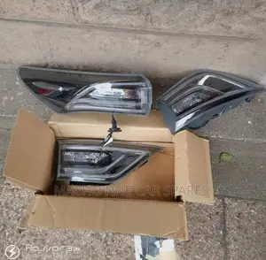 Toyota Harrier 2014 Bootlight
