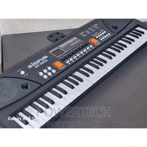 Kids 61 Keys Musical Keyboard Piano With Microphone - thumbnail 2