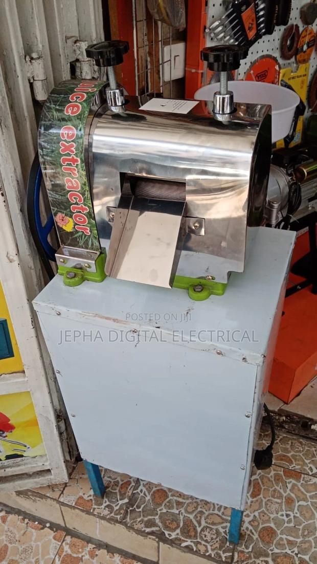 Sugarcane Extractor Machine - main view