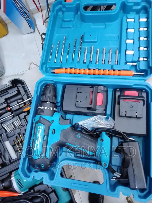 Makita Cordless Drill 26v
