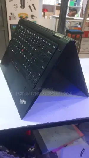 Laptop Lenovo Thinkpad X1 Yoga 8GB Intel Core I7 SSD 256GB