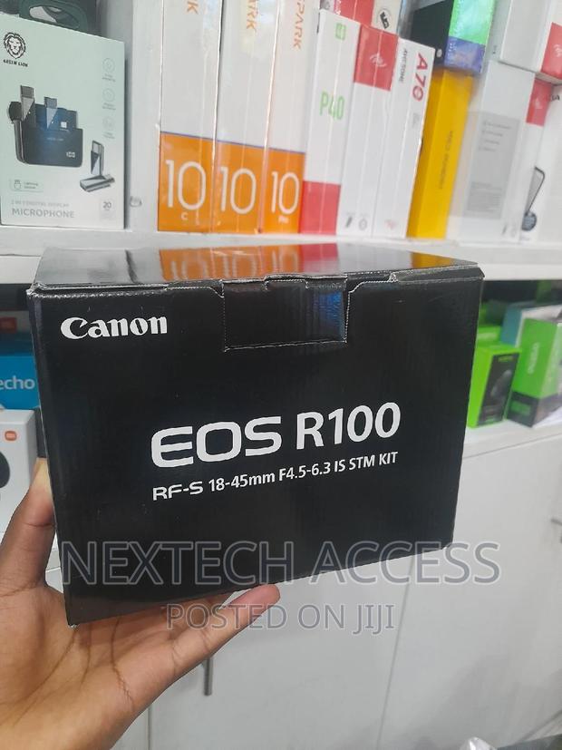 Canon Eos R100 With Rf_s 18_45mm
