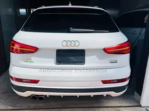 Audi Q3 2016 Off white