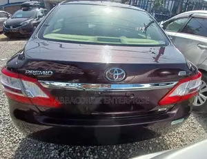 Toyota Premio 2016 Burgundy