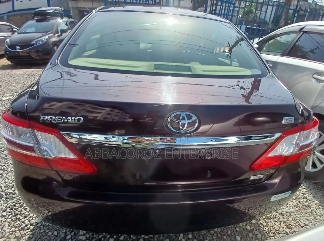 Toyota Premio 2016 Burgundy