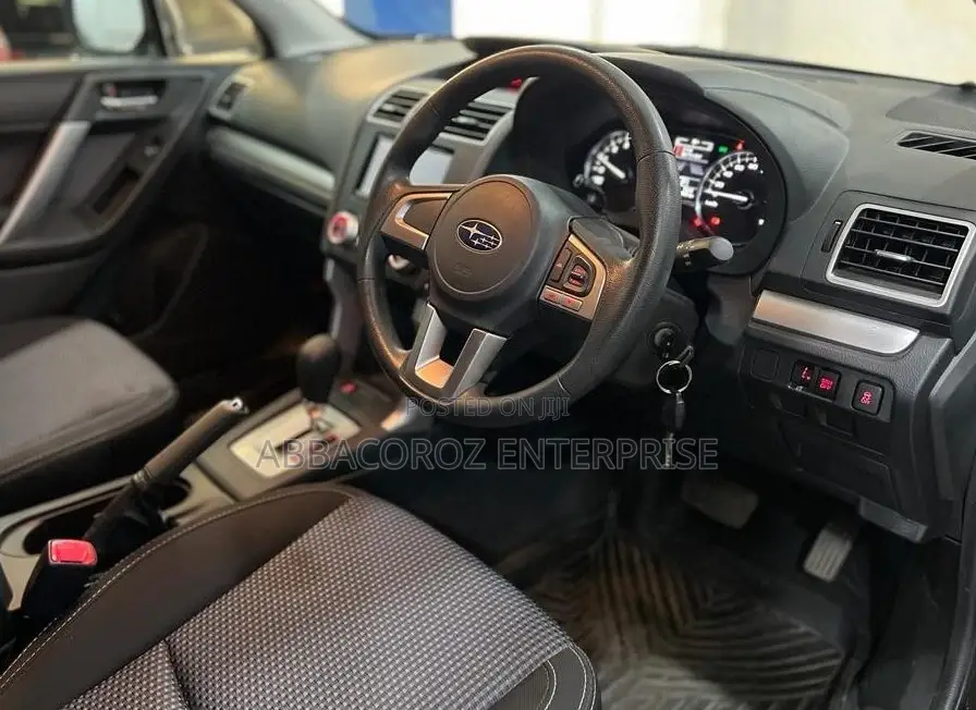 Subaru Forester 2.5i Limited AWD 2017 Matt Black