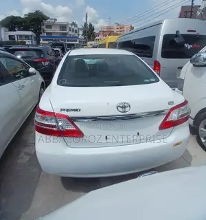 Toyota Premio 1.8 AWD 2016 Pearl