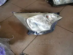 Ractis 2010 Headlight