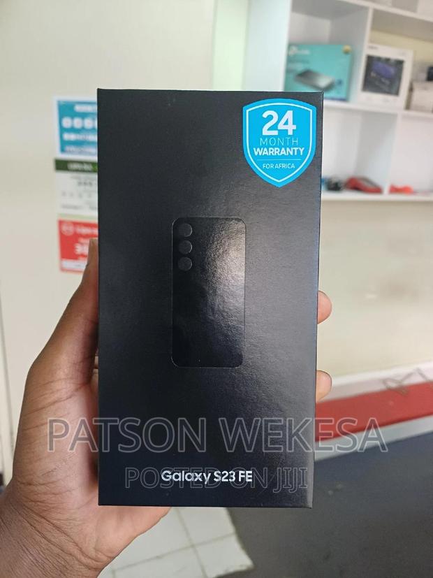 New Samsung Galaxy S23 FE 128 GB Black - thumbnail 2