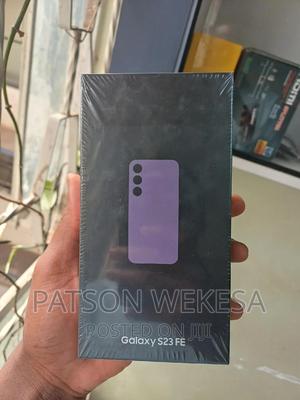 New Samsung Galaxy S23 FE 256 GB Silver - thumbnail 2