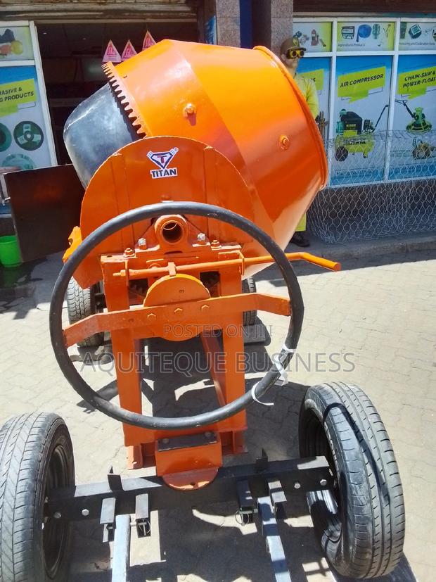Concrete Mixer - main view