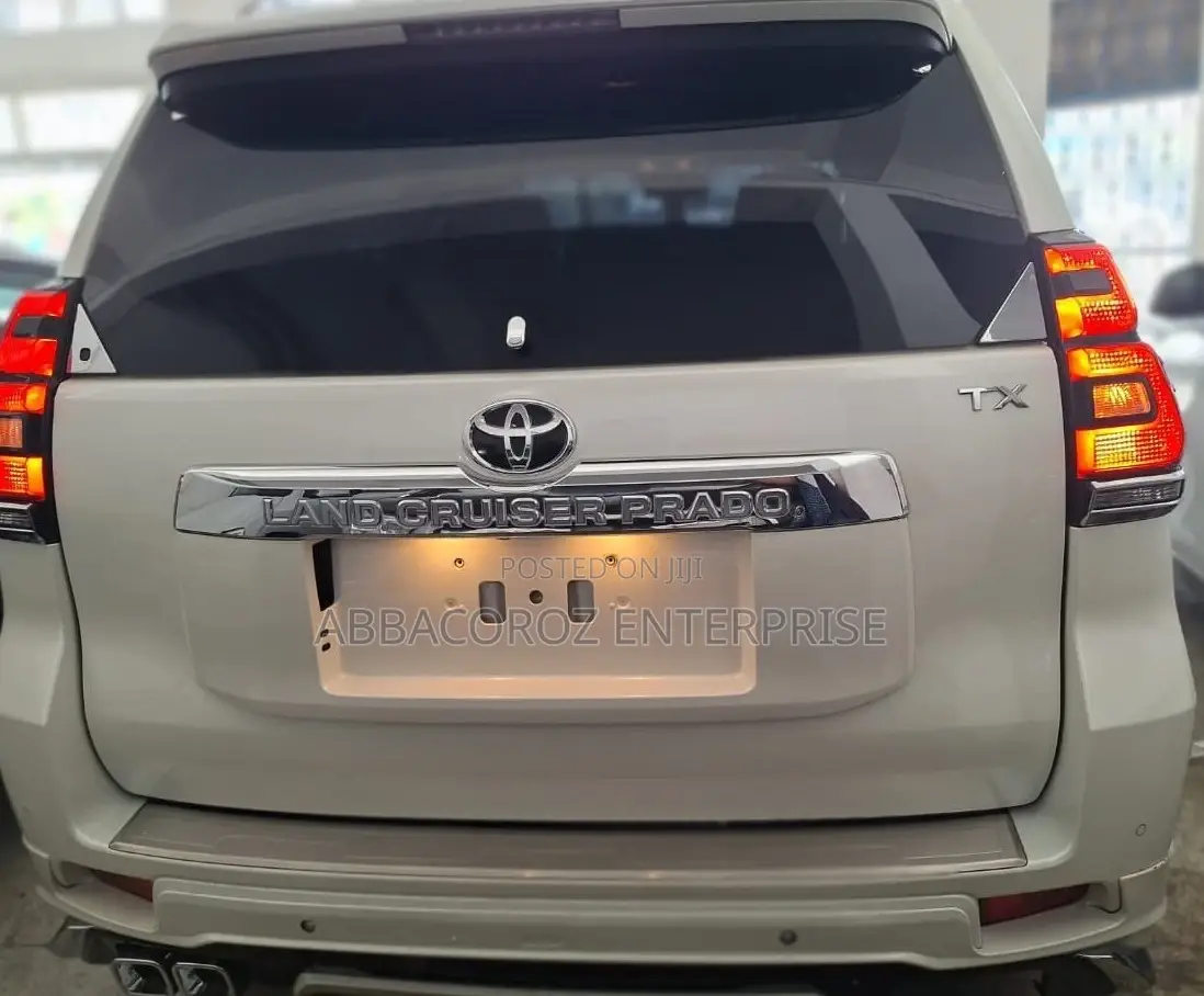 Toyota Land Cruiser Prado 2.7 2018 White