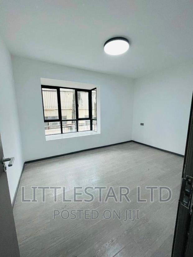 2bdrm Apartment in Royal Garden, Hurlingham for sale - thumbnail 4