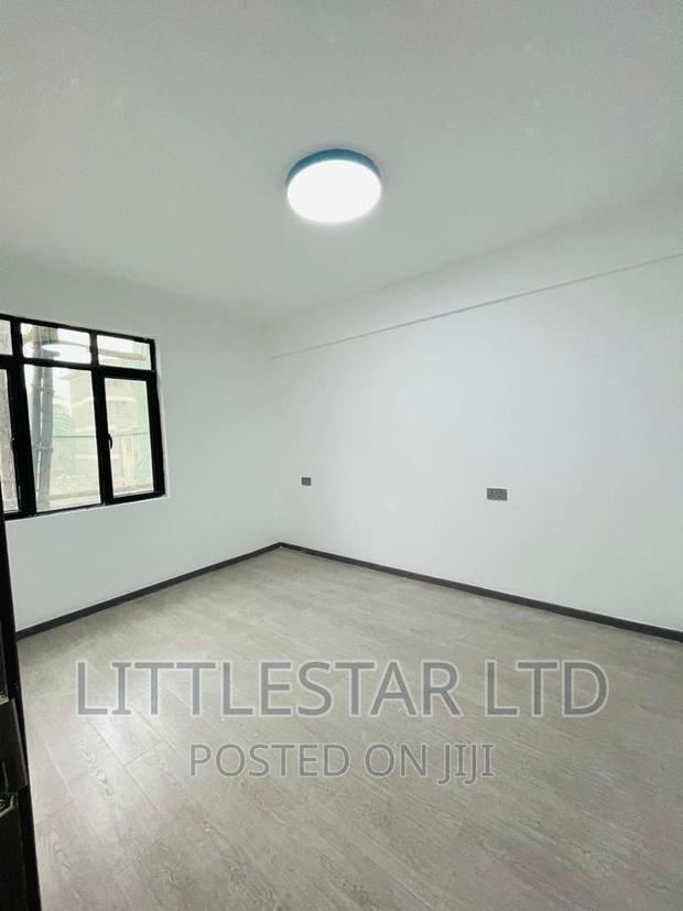 2bdrm Apartment in Royal Garden, Hurlingham for sale - thumbnail 9