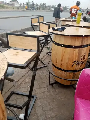 Barrel Table