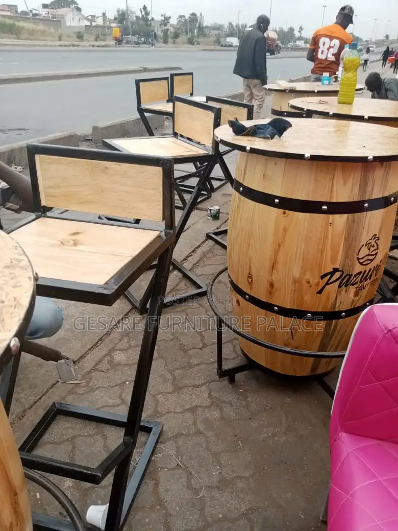 Barrel Table