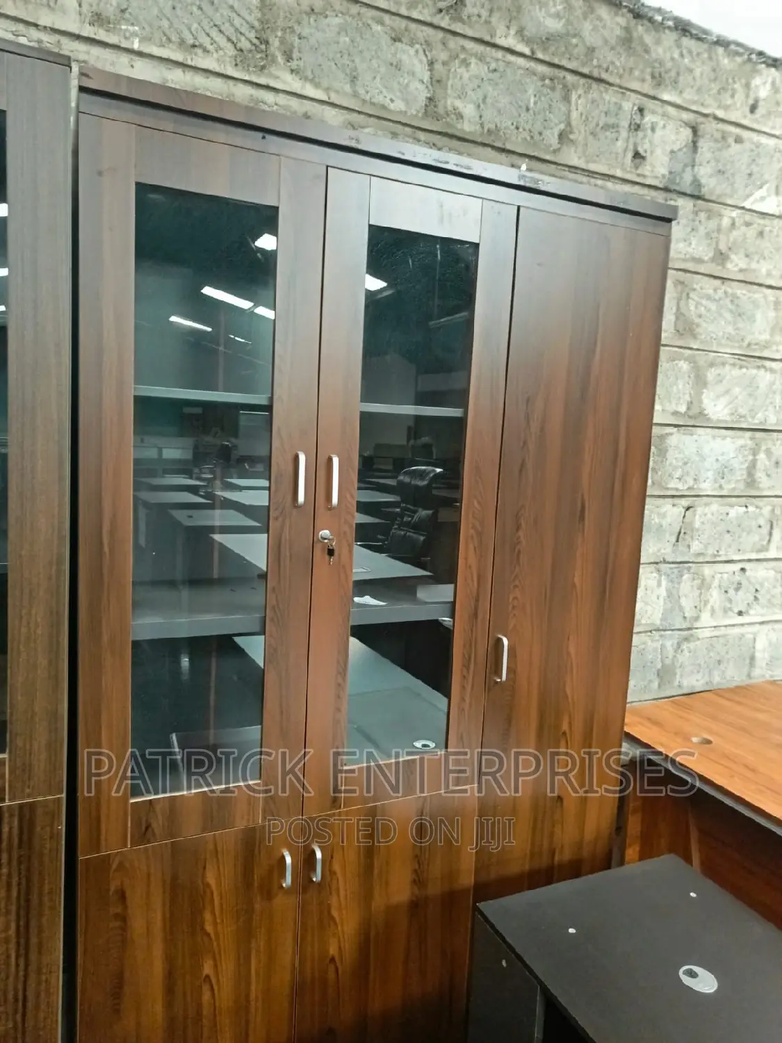 Executive Imported Morden Wooden Filling Cabinet/Bookshelf