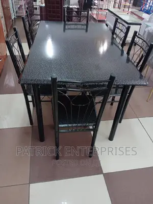 Imported Morden Dinning Table 6 Seater Top Glass