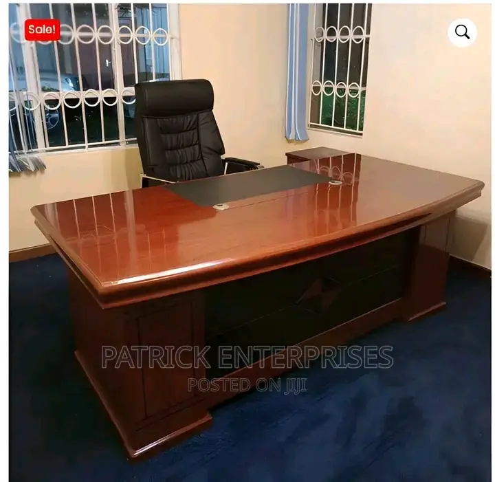 Executive Imported Morden Mahogany Office Desk 1.6 MTRS