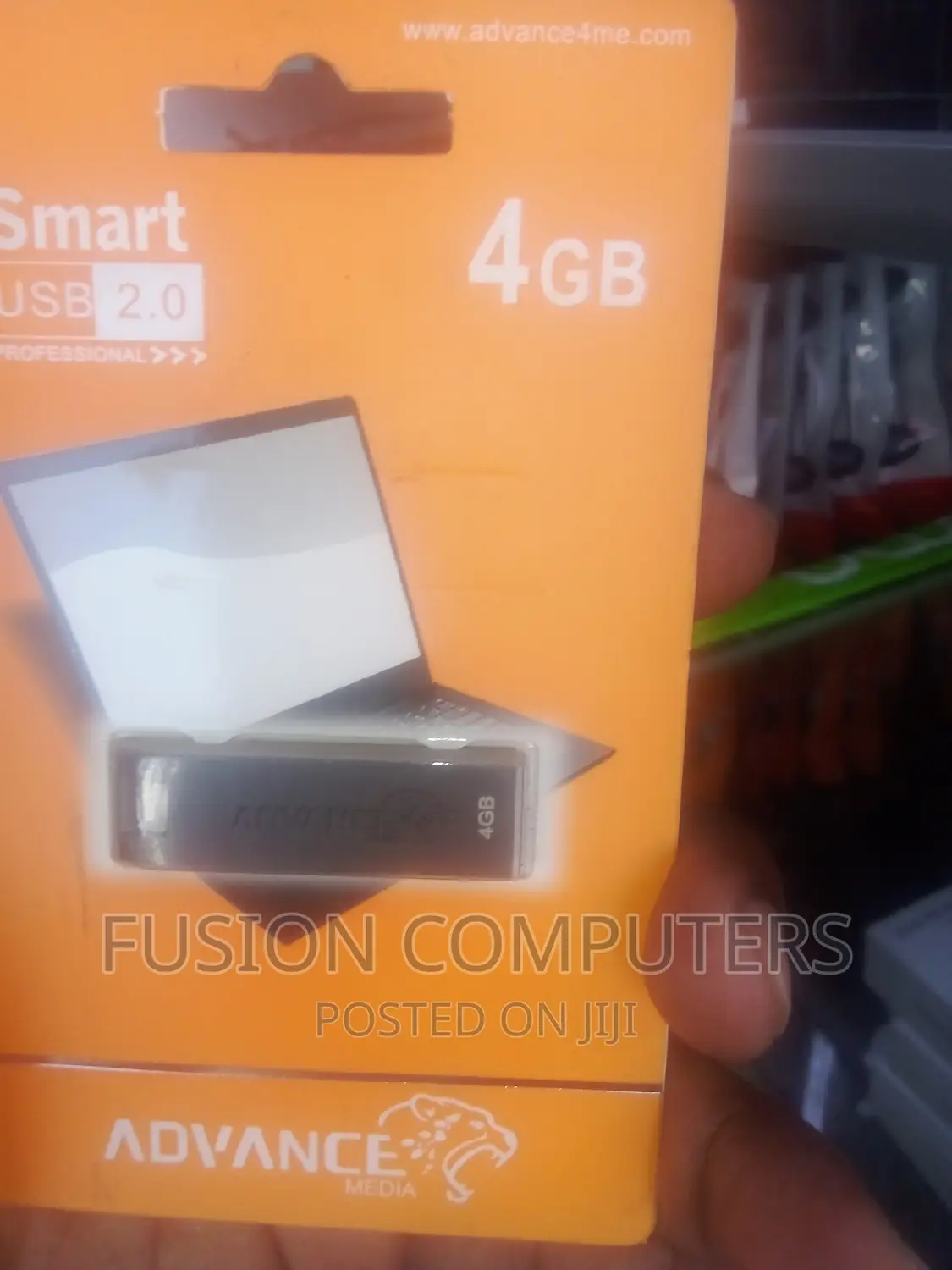 Advance 4GB USB 2.0 Smart Hi-Speed Flash Drive