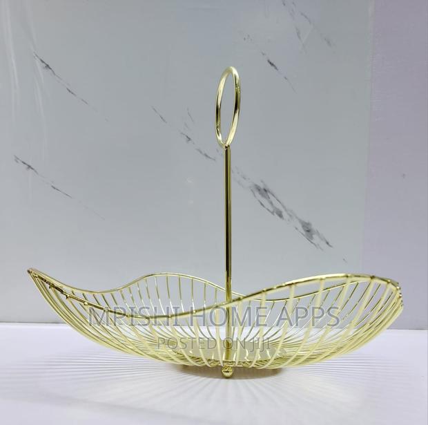 Detachable Metallic Fruits BASKET With Stand 
Size 33cm