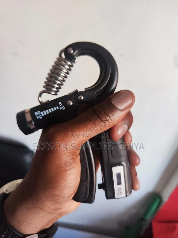 Hand Grips Digital Wt Counter Forearm Trainer Exercise Grip - thumbnail 4