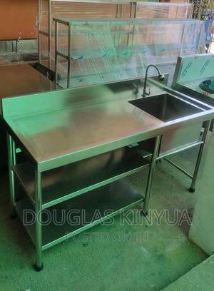 Single Bowl Sink and Table. - main view