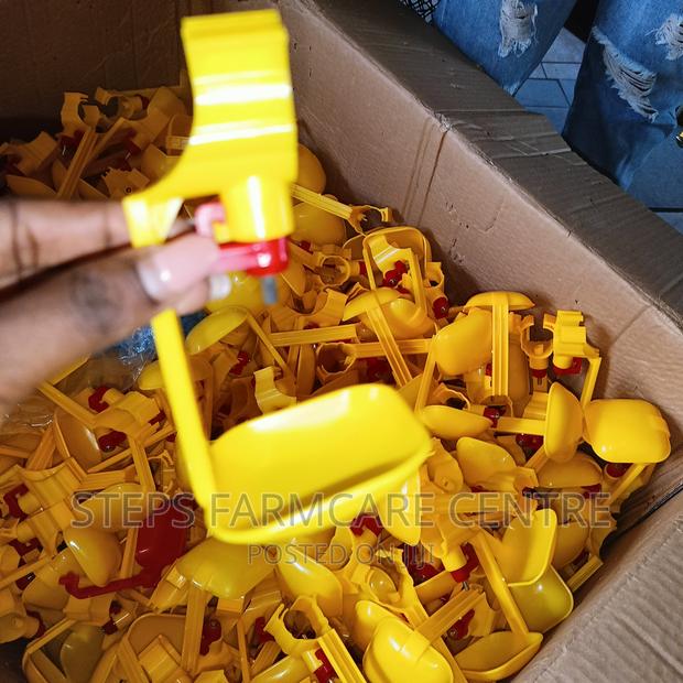 Yellow Chicken Nipple Drinkers With Single Cup - thumbnail 2