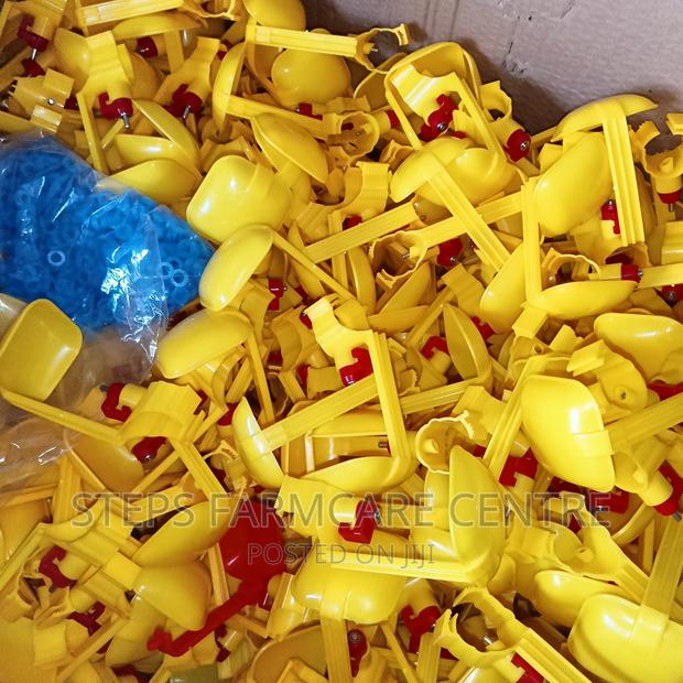Yellow Chicken Nipple Drinkers With Single Cup - thumbnail 3