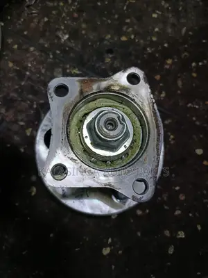 Rear Hub Corolla 100