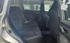 Subaru Forester 2018 Silver