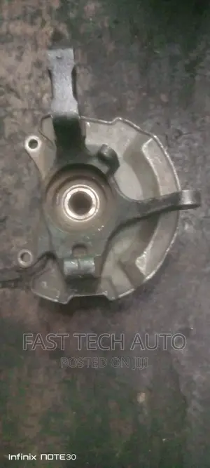 Suzuki Swift Front Hubs