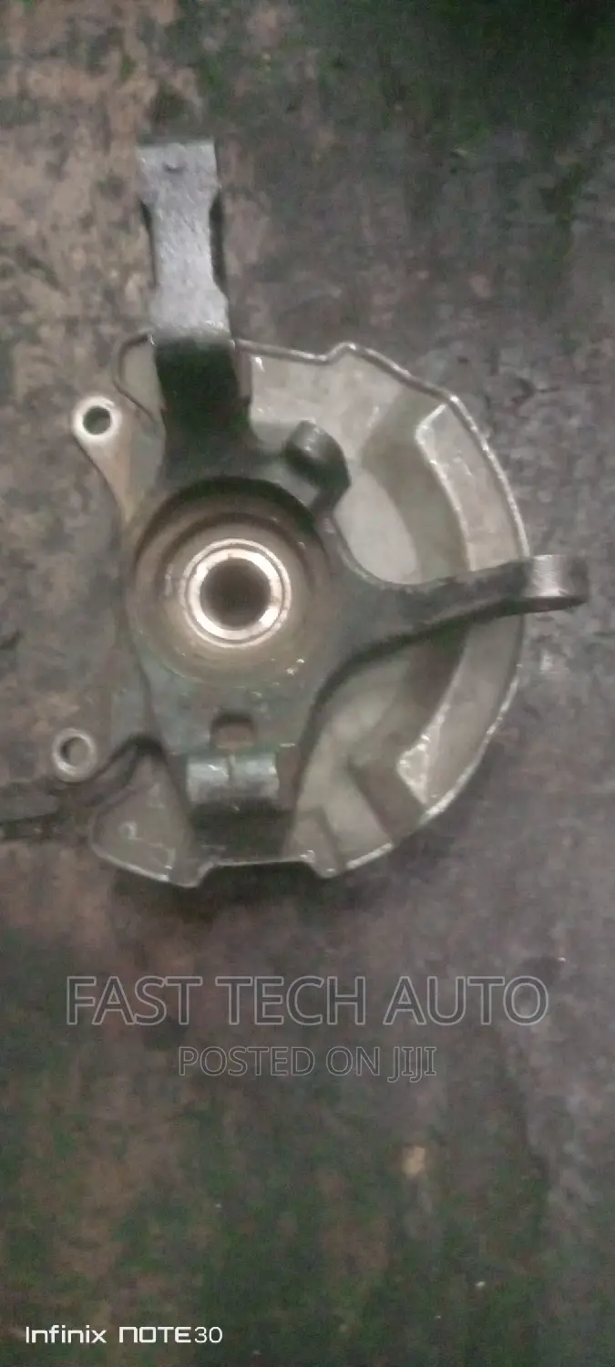 Suzuki Swift Front Hubs