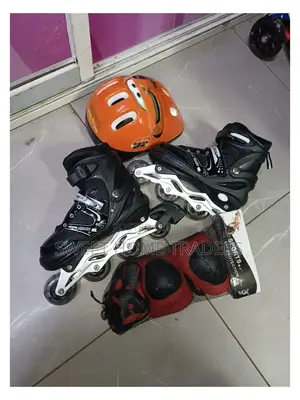 Skating Shoe With Helmet and Guards