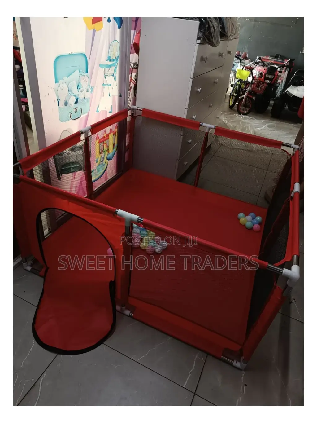 Kids Playfence With 30 Balls (120×120cm)