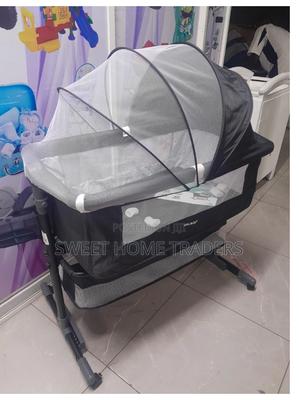 Baby Co-Sleeper Bassinet - thumbnail 2
