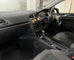 Volkswagen Golf 2017 Matt Black