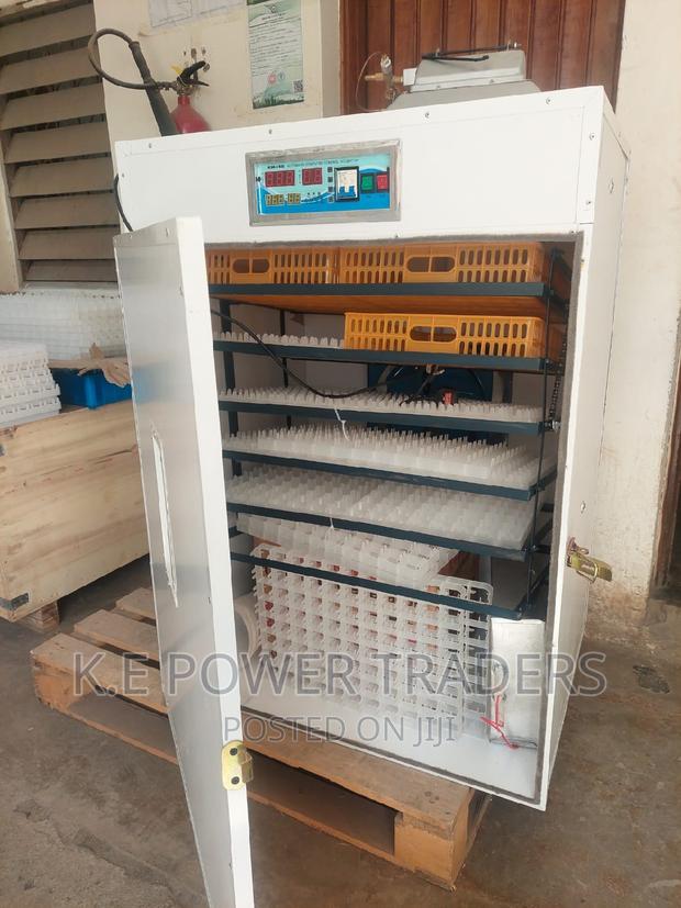 Efficient 500egg Incubator Automatic - main view