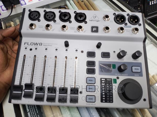 Behringer Flow8 Digital Mixer and Audio Interface - main view