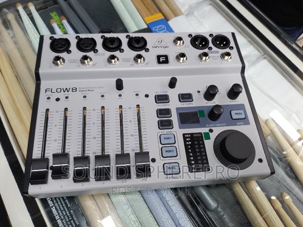 Behringer Flow8 Digital Mixer and Audio Interface - thumbnail 2