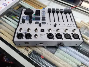 Behringer Flow8 Digital Mixer and Audio Interface