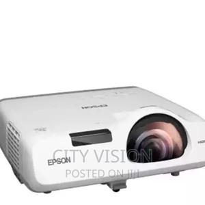 Epson EB-E20 3LCD Technology ,RGB Liquid Crystal Shutter!! - thumbnail 2