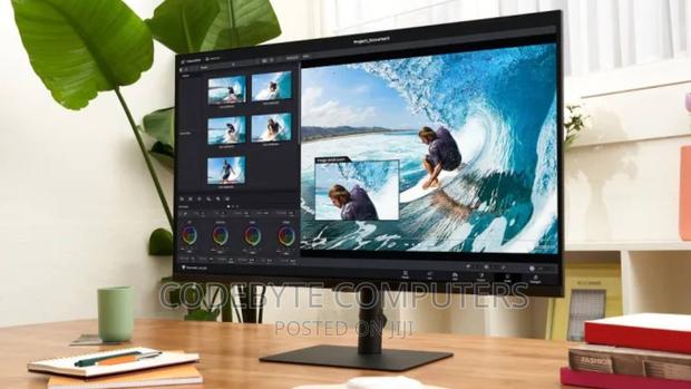 Samsung Viewfinity S8 32" Uhd Hdr Usb-c Monitor - main view