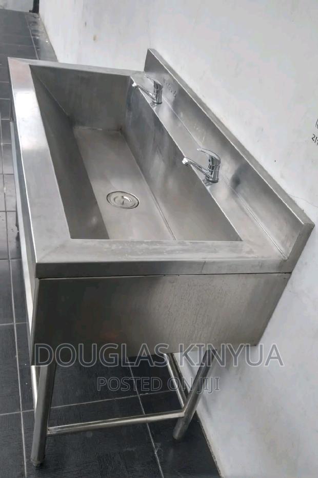 Stainless Steel Scrub Sink :