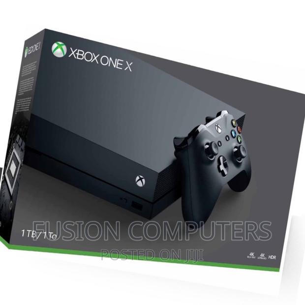 Microsoft Xbox One X - main view