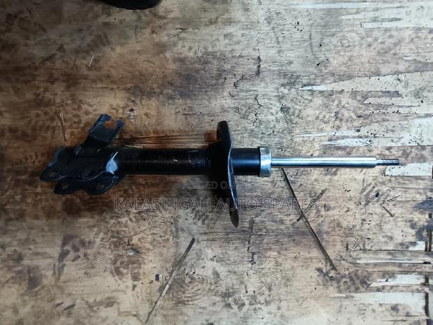 Shock Nissan X-Trail T30 - main view