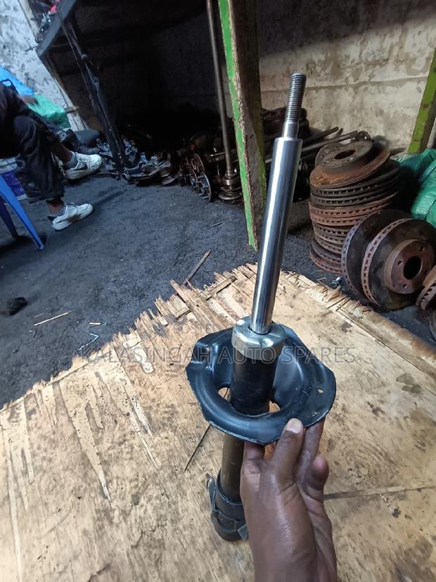 Shock Nissan X-Trail T30 - thumbnail 5