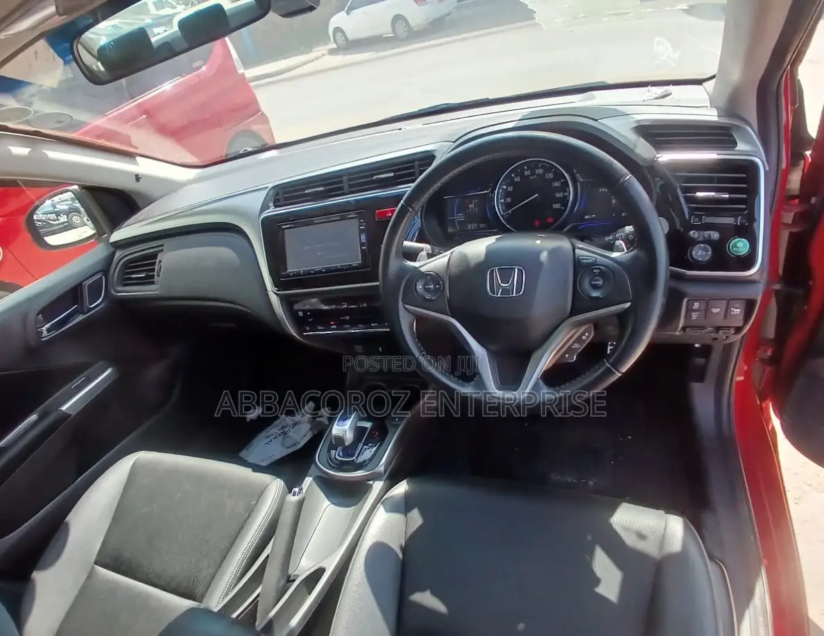 Honda Grace 1.5 Hybrid AWD 2016 Red