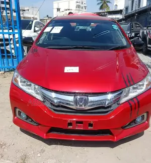 Honda Grace 1.5 Hybrid AWD 2016 Red