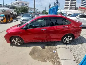 Honda Grace 1.5 Hybrid FWD 2016 Red